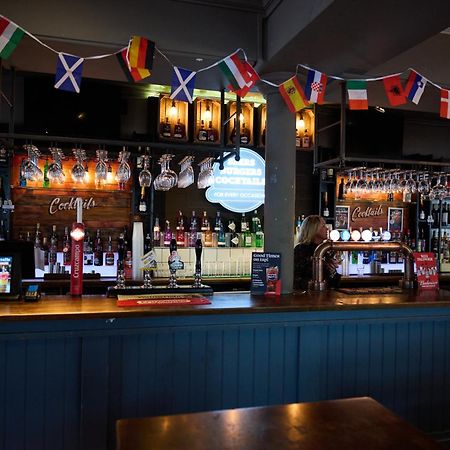 White Hart, Newmarket By Marston'S Inns Екстер'єр фото
