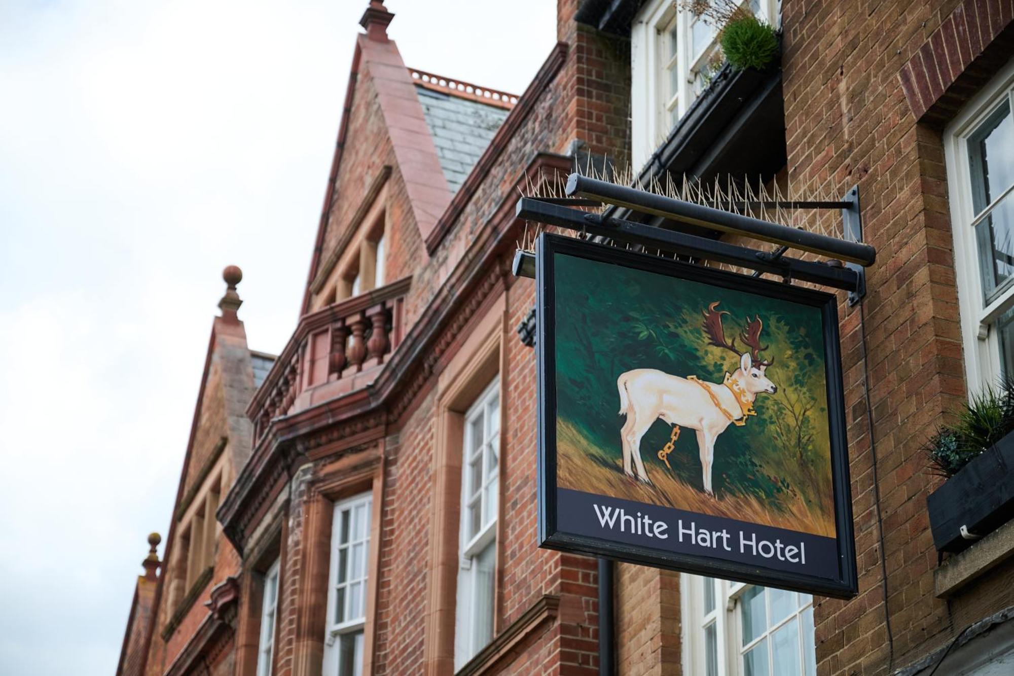 White Hart, Newmarket By Marston'S Inns Екстер'єр фото