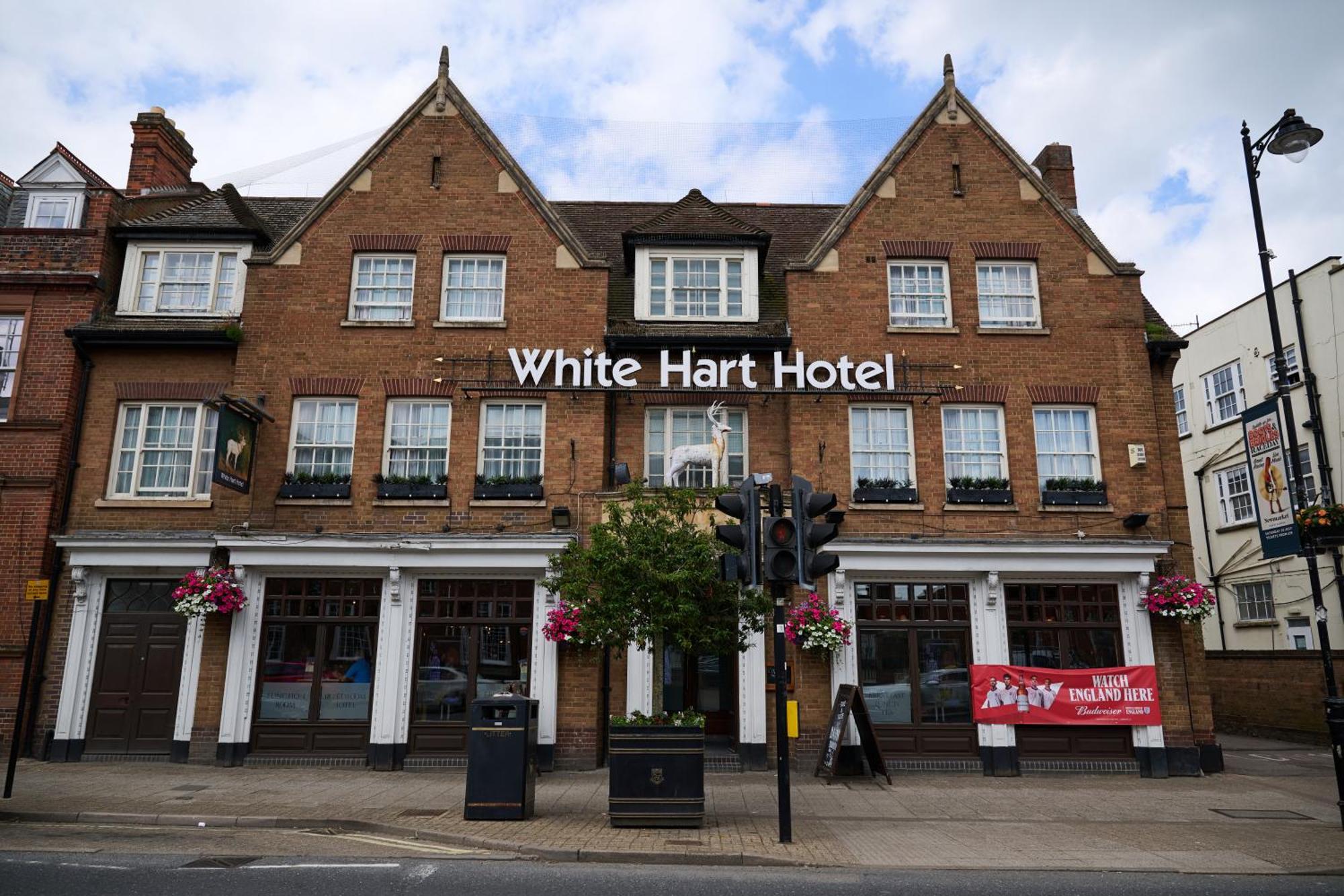 White Hart, Newmarket By Marston'S Inns Екстер'єр фото
